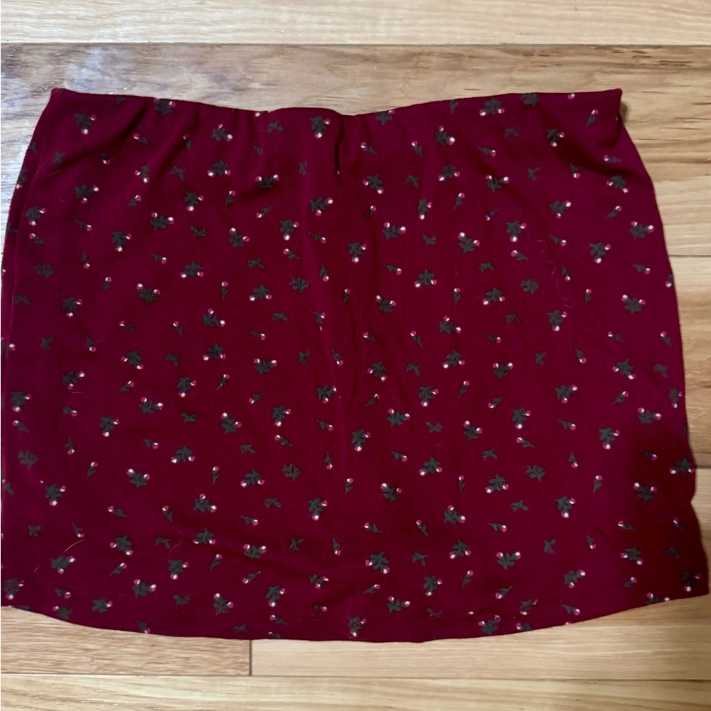 Nectar Clothing Burgundy Ditsy Floral Pointelle Mini Skort